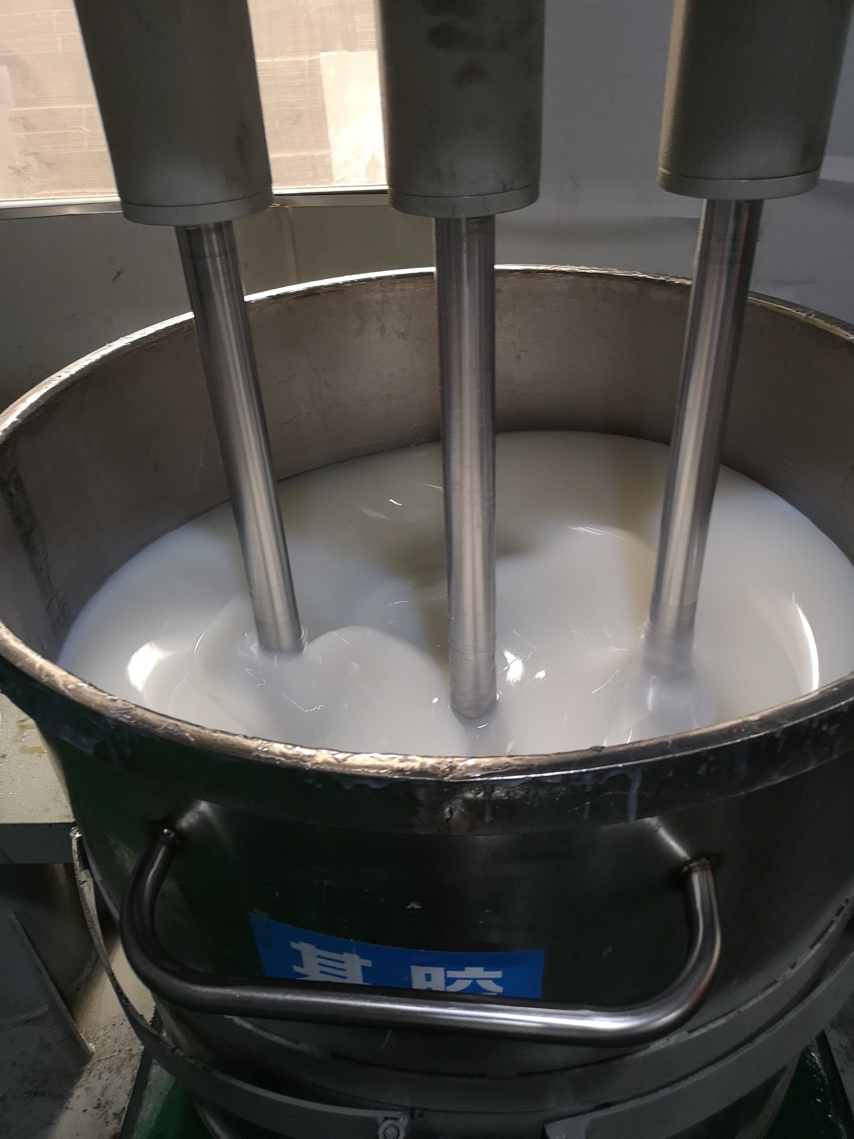 液體硅膠跟固化劑沒有攪拌均勻會(huì)有什么情況 ？